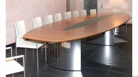 circon s-class - 6x2m - The conference table bestseller: Elegant lightness and functionality at a good price