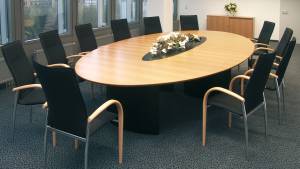 circon s 级-椭圆形会议桌-黑漆模压的脚和下腹彩绘的玻璃