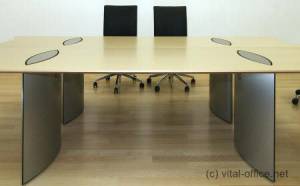 circon 行政基本-行政办公桌-舒适隐藏布线从地板到桌面。